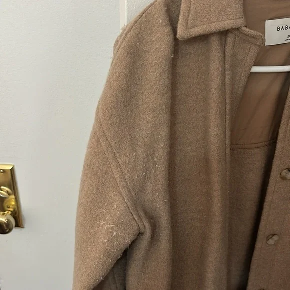 100% wool Aritzia shacket - Picture 4 of 5